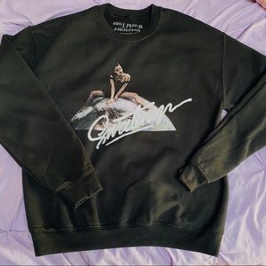 Ariana Grande Sweetener World Tour GIA Crewneck
